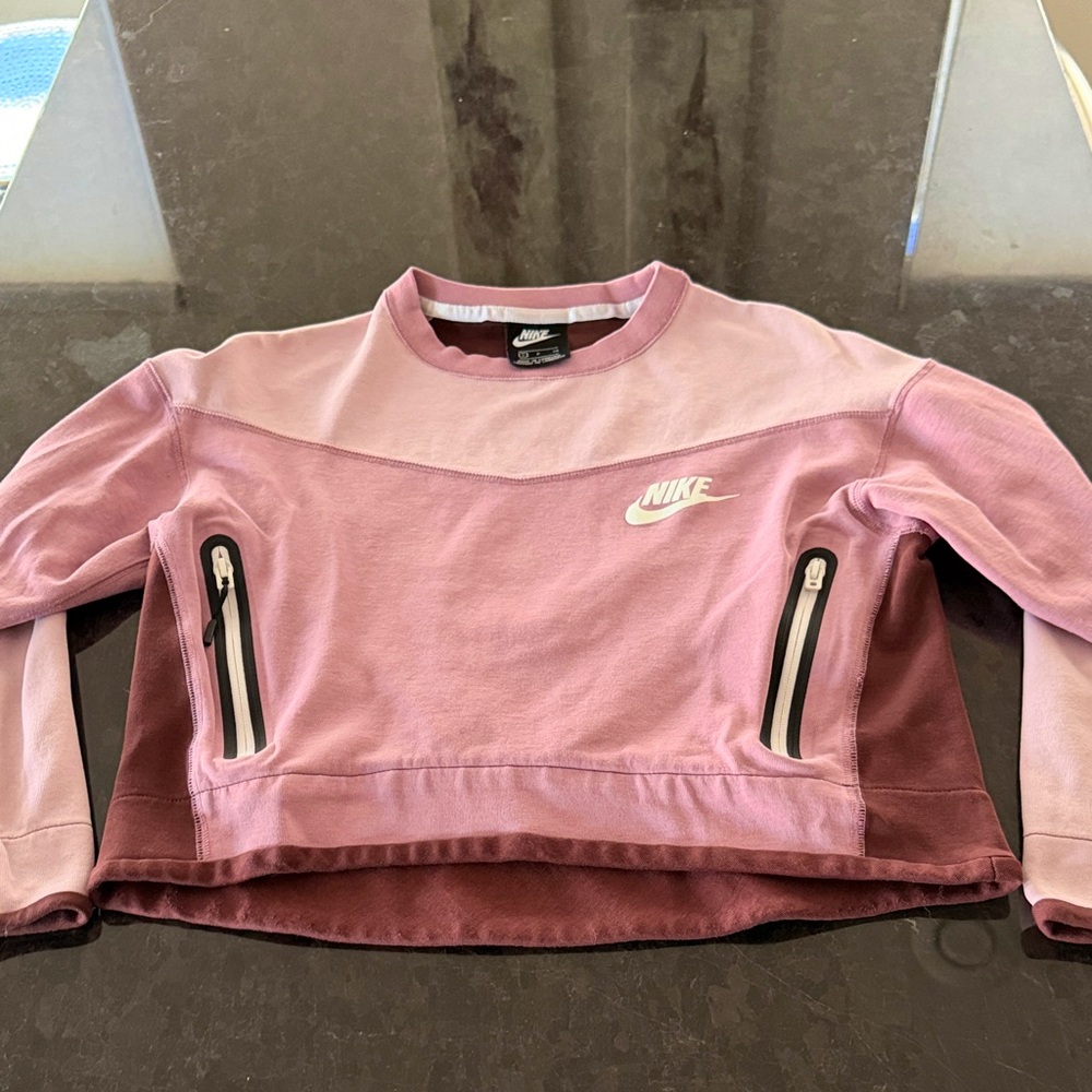 Nike sweatshirt with zipper accents